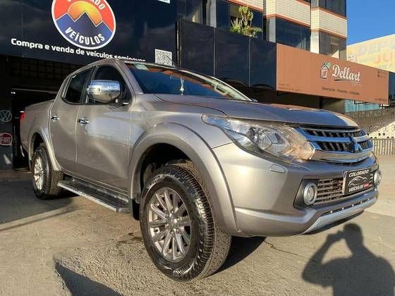 MITSUBISHI L200 TRITON 2.4 16V TURBO DIESEL SPORT HPE-S CD 4P 4X4 AUTOMÁTICO MITSUBISHI L200 TRITON 2.4 16V TURBO DIESEL SPORT HPE-S CD 4P 4X4 AUTOMÁTICO